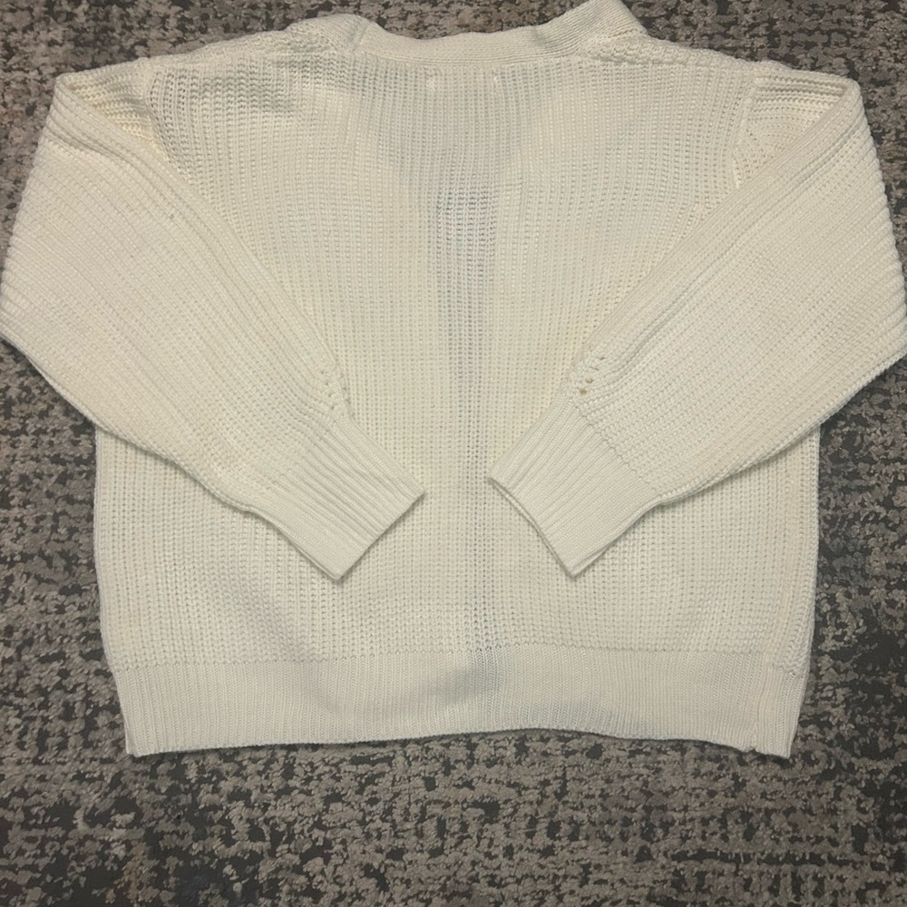 Elegant Cream Button-Up Cardigan - Picture 3 of 4